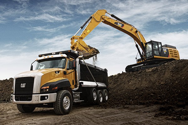 cat dump truck